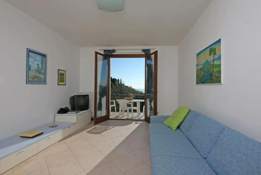 Panoramic Pool Lake View With Parking Apartment Gardone Riviera 0*,  Italy