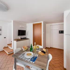  Apartment La Limonaia By Wonderful Italy